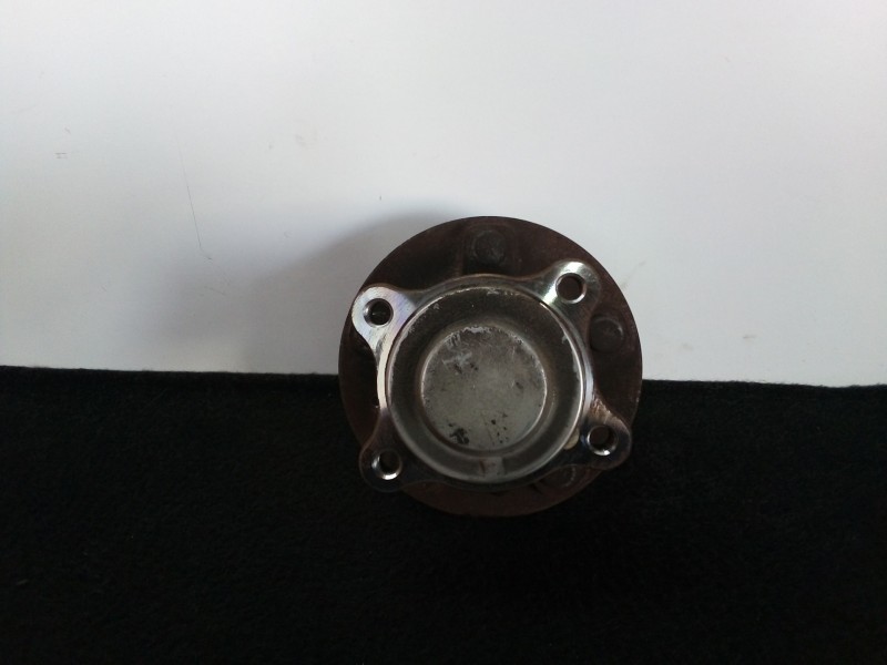 Recambio de buje para opel mokka x 1.4 16v turbo referencia OEM IAM 13593158  