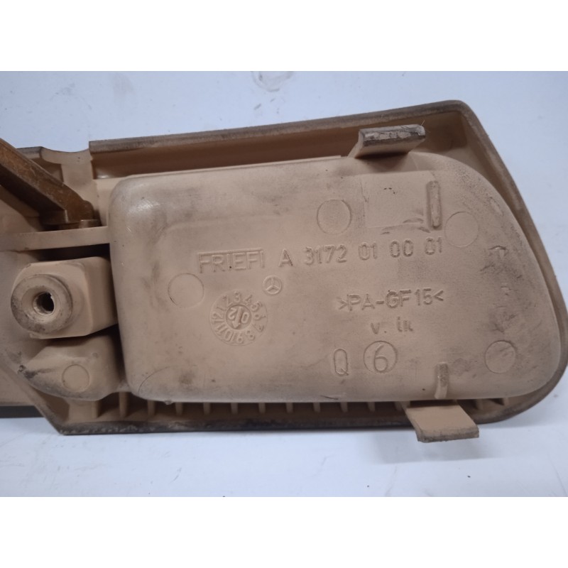 Recambio de maneta interior delantera izquierda para mercedes-benz clase c (w203) berlina 2.2 cdi cat referencia OEM IAM A317201