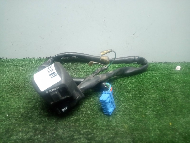 Recambio de piña izquierda para honda fes fes 125 s-wing (jf12) referencia OEM IAM   