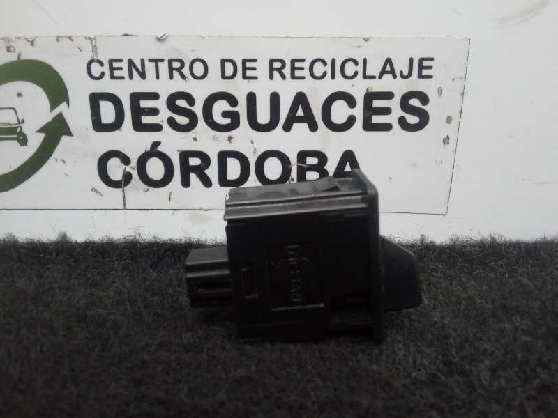 Recambio de regulador faros para nissan cabstar 09.06 3.0 diesel referencia OEM IAM NOTIENEREFERENCIA  