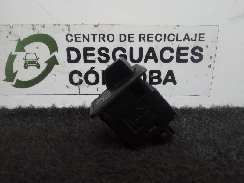 Recambio de regulador faros para nissan cabstar 09.06 3.0 diesel referencia OEM IAM NOTIENEREFERENCIA  