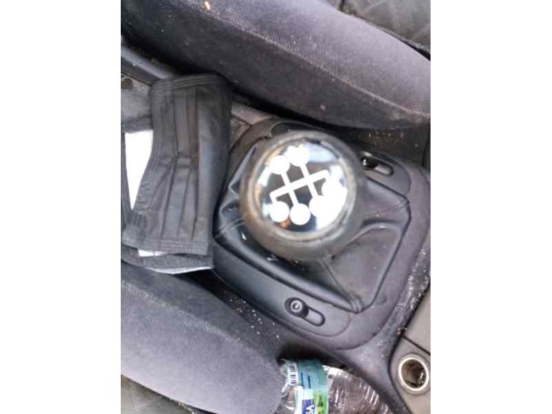 opel vectra b berlina del año 2000