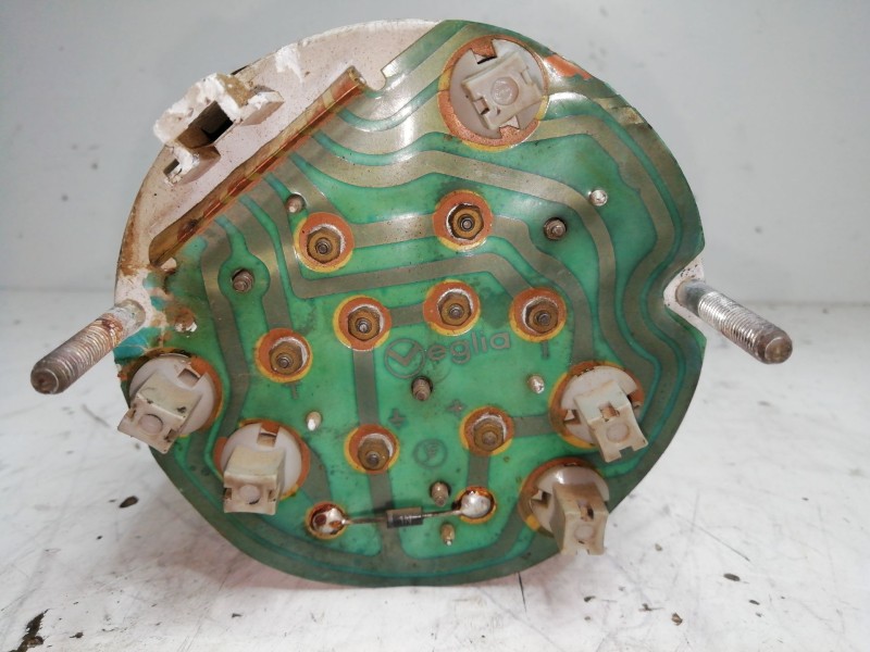 Recambio de cuadro instrumentos para nissan trade caja/chasis 2.8 d referencia OEM IAM SINREFERENCIA  