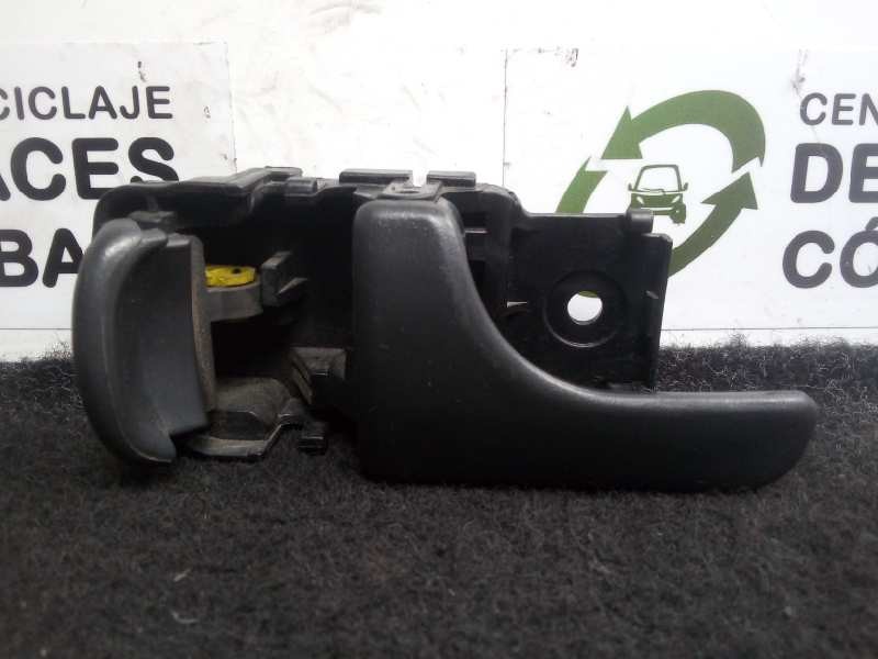 Recambio de maneta interior delantera izquierda para nissan atleon referencia OEM IAM   