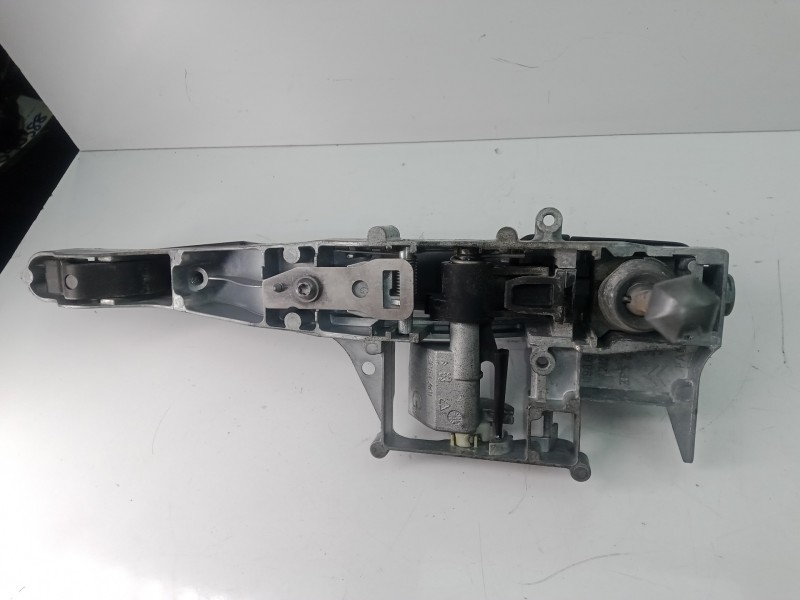 Recambio de maneta exterior delantera izquierda para peugeot 207 1.6 16v cat referencia OEM IAM 9680168680  