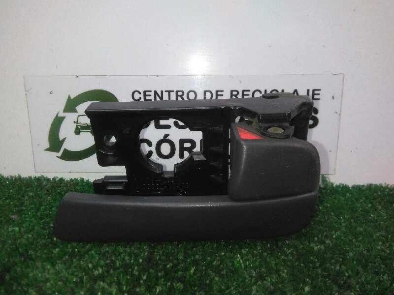 Recambio de maneta interior trasera derecha para kia rio 1.4 cat referencia OEM IAM 83623JB000  