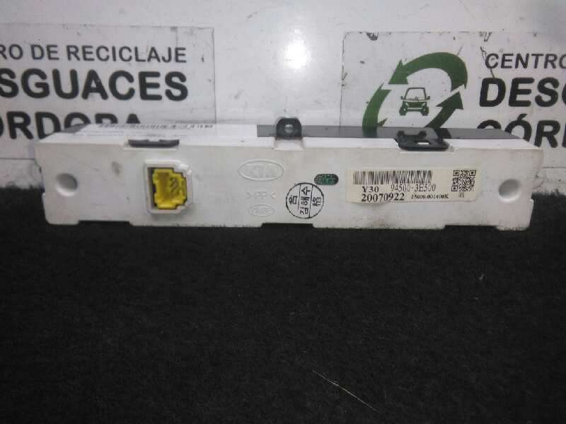 Recambio de reloj hora para kia sorento 2.5 crdi referencia OEM IAM 945003E500-20070922  
