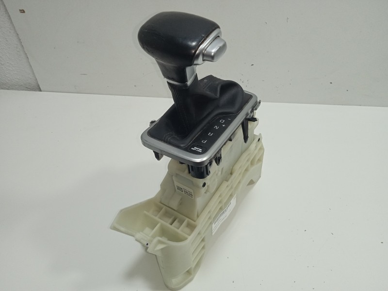 Recambio de palanca cambio para kia sportage 1.6 crdi cat referencia OEM IAM 46700F1100-46701D4430-1811290130 AUTOMATICO - AUTOM