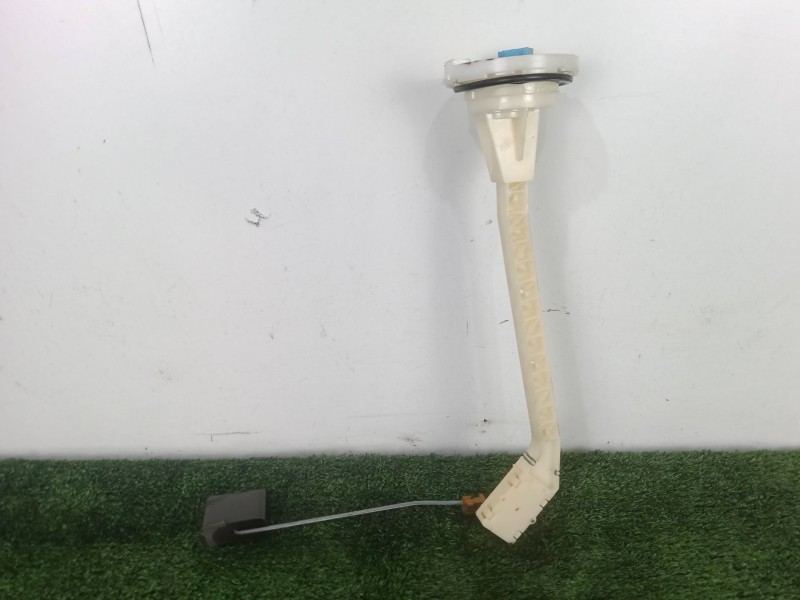 Recambio de aforador para mercedes-benz clase e (w210) e 320 (210.055) referencia OEM IAM A2105421217-221836001004 VDO 2.PINES