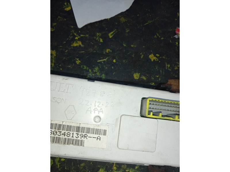 Recambio de pantalla multifuncion para renault clio iii 1.5 dci diesel cat referencia OEM IAM 280348139RA-281199474A-19154411-NS