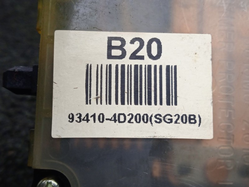 Recambio de mando luces para kia carnival 2.9 crdi cat referencia OEM IAM 934104D200  