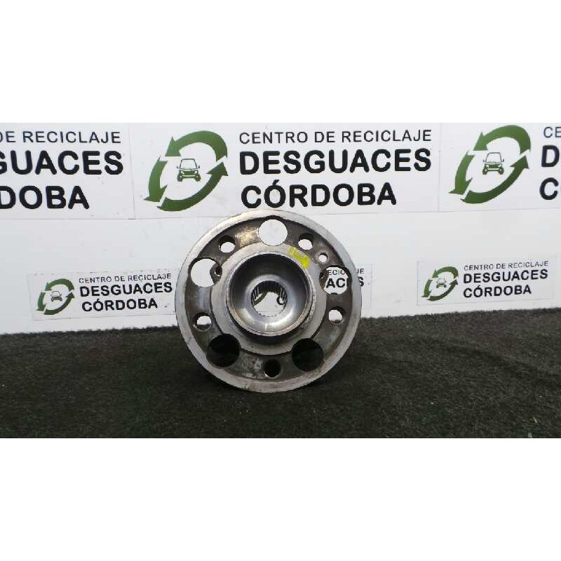 Recambio de buje para mercedes-benz clase c (w205) lim. c 200 t cdi bluetec referencia OEM IAM  TRASERO 