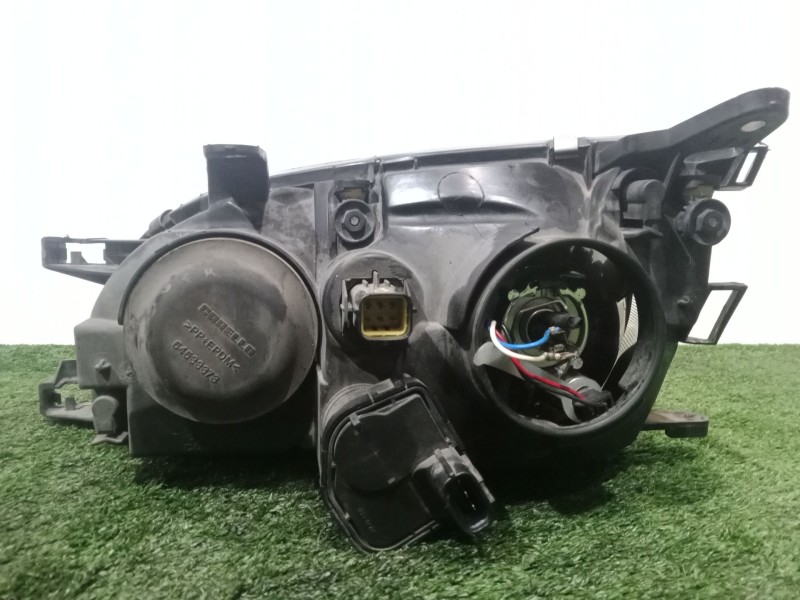 Recambio de faro derecho para toyota avensis (_t22_) 1.6 (at220_) referencia OEM IAM 54533365  FONDO.NEGRO