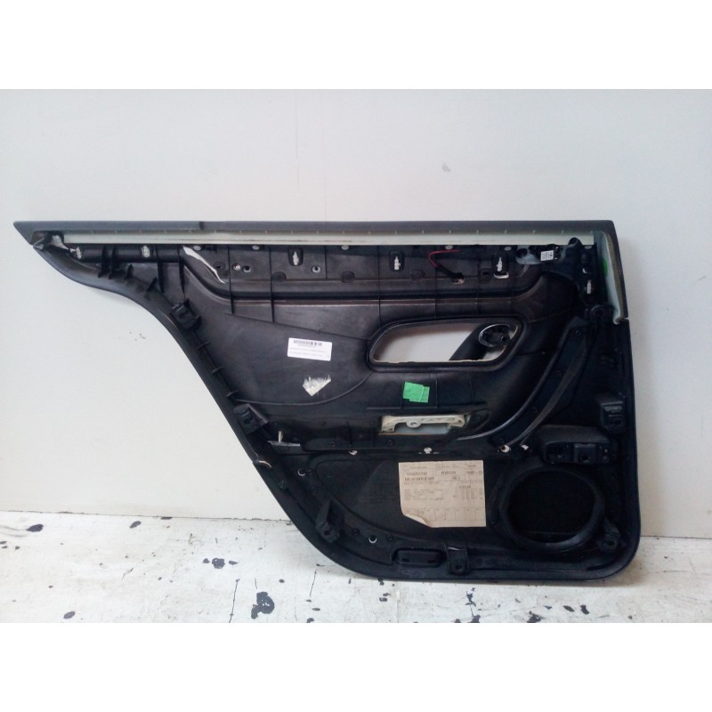 Recambio de guarnecido puerta trasera derecha para volkswagen passat cc (357) 2.0 tdi referencia OEM IAM 3C8867068  