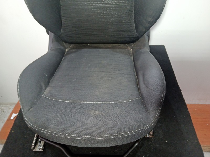 Recambio de asiento delantero derecho para peugeot 208 1.6 blue-hdi fap referencia OEM IAM NOTIENE  