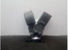 Recambio de enganche cinturon trasero central para peugeot 208 1.6 blue-hdi fap referencia OEM IAM NOTIENE   2