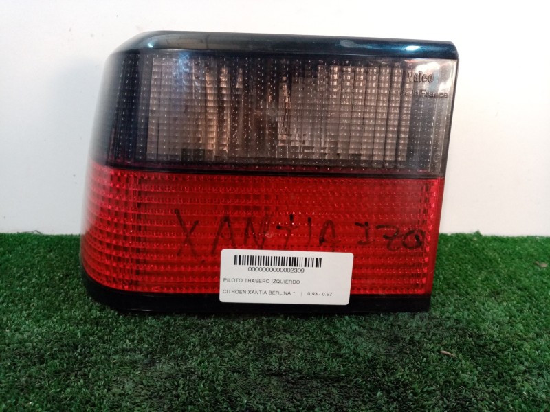 Recambio de piloto trasero izquierdo para citroën xantia berlina referencia OEM IAM  1.SERIE EXTERIOR