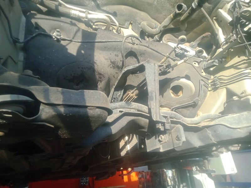 Recambio de puente delantero para peugeot 208 1.6 blue-hdi fap referencia OEM IAM   