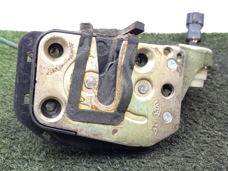 Recambio de cerradura puerta delantera izquierda para kia sorento 2.5 crdi cat referencia OEM IAM 814103E010  