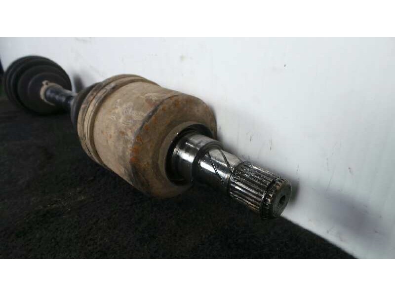 Recambio de transmision delantera izquierda para nissan almera tino (v10m) 2.2 16v turbodiesel cat referencia OEM IAM NOTIENEREF