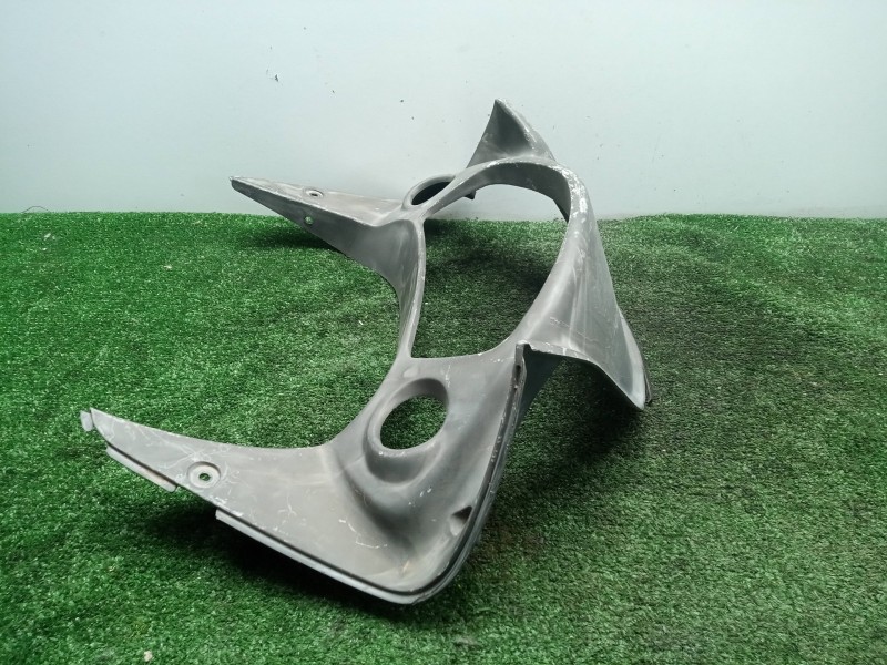 Recambio de moldura para honda transalp/africa twin/varadero referencia OEM IAM 64202MCB6100  