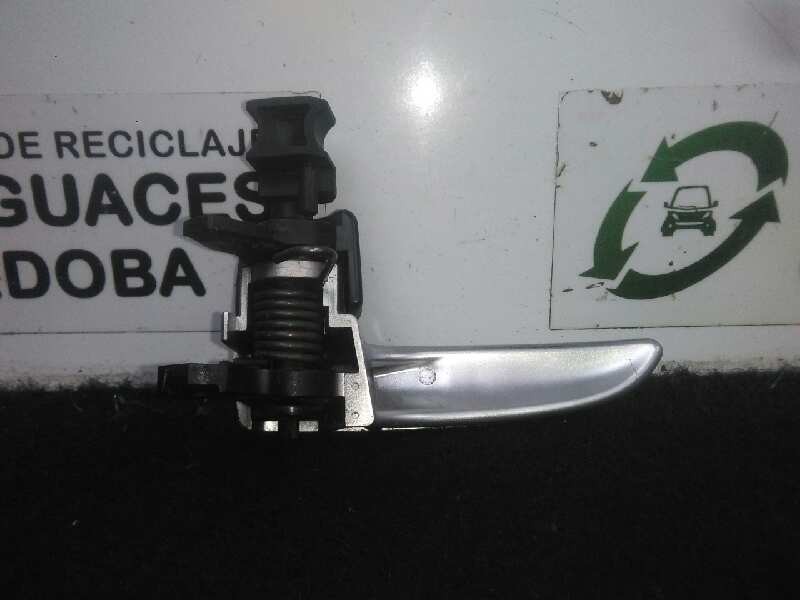 Recambio de maneta interior delantera derecha para mazda 6 berlina (gg) 2.0 diesel cat referencia OEM IAM   