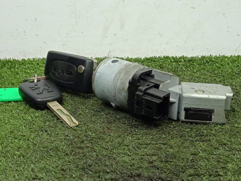 Recambio de conmutador de arranque para peugeot 307 (3a/c) 1.6 16v referencia OEM IAM SINREFERENCIA  3.PINES