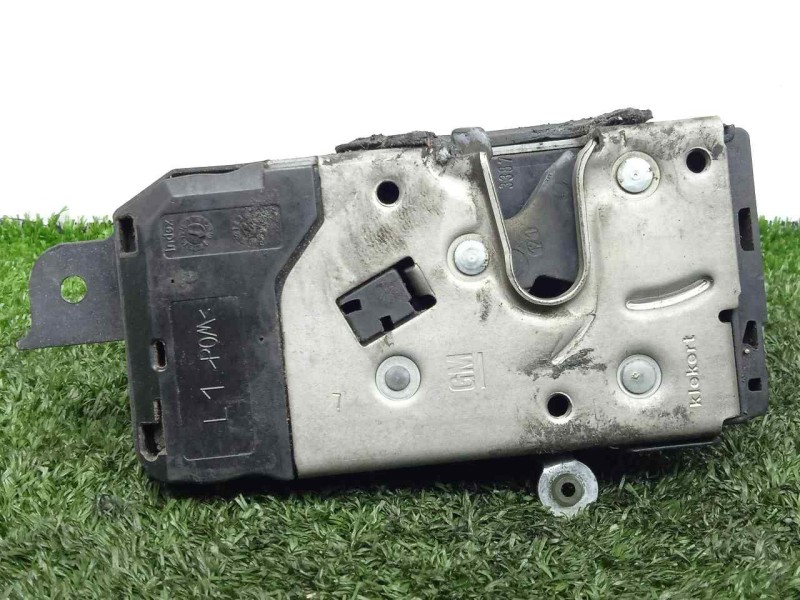 Recambio de cerradura puerta delantera izquierda para opel zafira b 1.9 cdti referencia OEM IAM 13210748 4.PINES 
