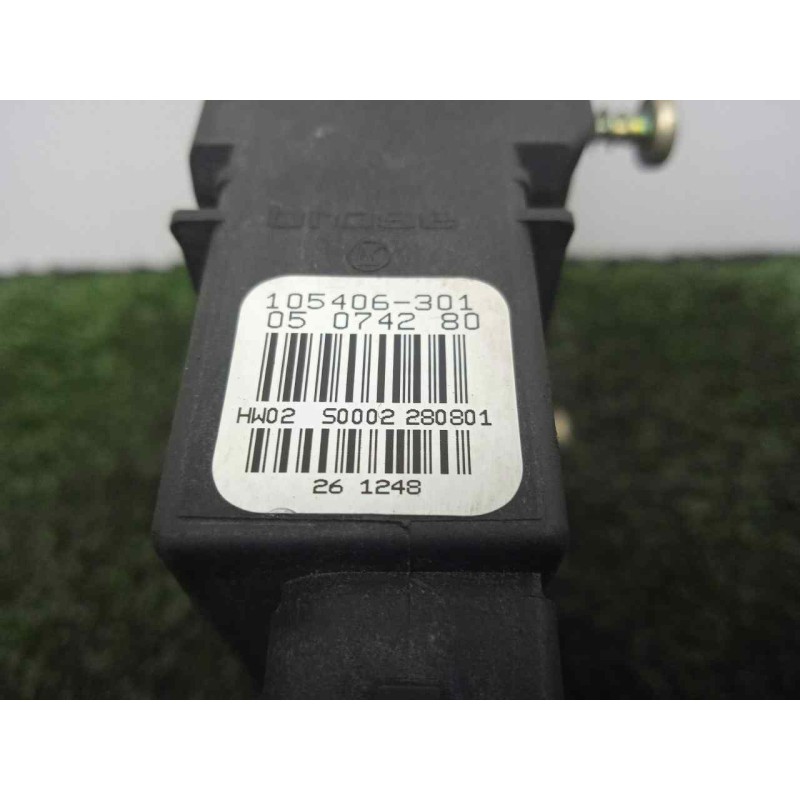 Recambio de motor elevalunas trasero izquierdo para volkswagen passat berlina (3b3) 1.9 tdi referencia OEM IAM 105406301-0130821