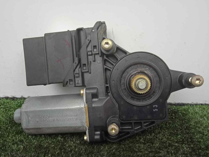 Recambio de motor elevalunas trasero izquierdo para volkswagen passat berlina (3b3) 1.9 tdi referencia OEM IAM 105406301-0130821