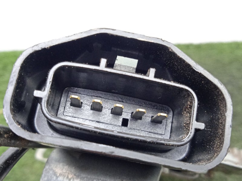 Recambio de cerradura puerta delantera izquierda para fuso (mitsubishi) canter 7c18 referencia OEM IAM SINREFERENCIA  5.PINES