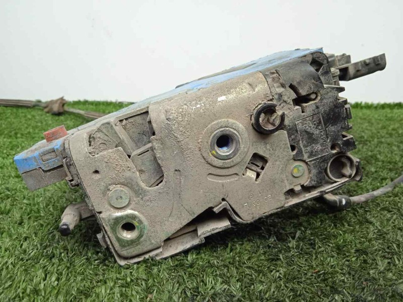 Recambio de cerradura puerta trasera izquierda para peugeot 207 1.6 16v hdi referencia OEM IAM 24089158 6.PINES 