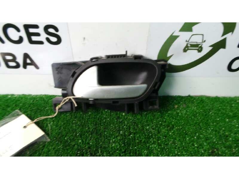 Recambio de maneta interior delantera izquierda para peugeot 207 1.4 hdi referencia OEM IAM 96802456VV GRIS 