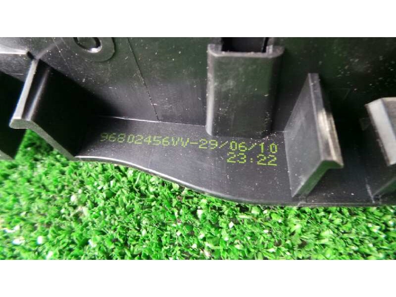 Recambio de maneta interior trasera izquierda para peugeot 207 1.4 hdi referencia OEM IAM 96802456VV GRIS 
