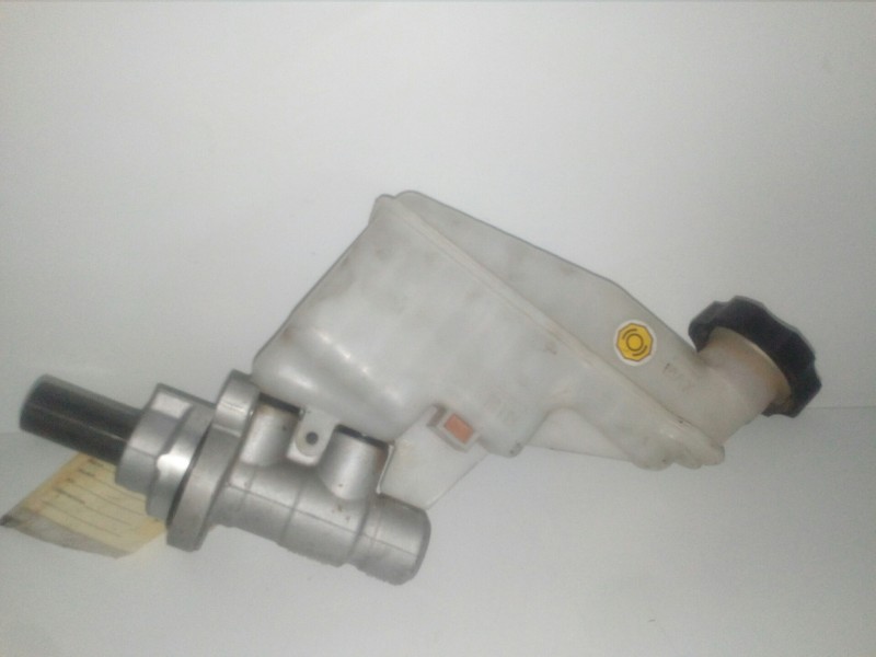 Recambio de bomba freno para kia cee´d 1.4 cat referencia OEM IAM 58510A5200  