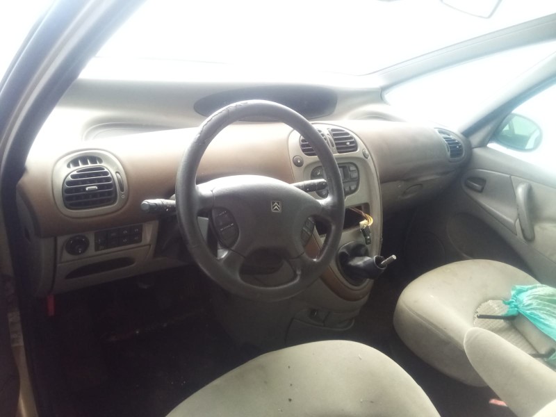 citroën xsara picasso (n68) del año 2002