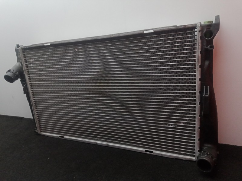 Recambio de radiador agua para bmw serie 1 berlina (e81/e87) 2.0 turbodiesel cat referencia OEM IAM 11074810  