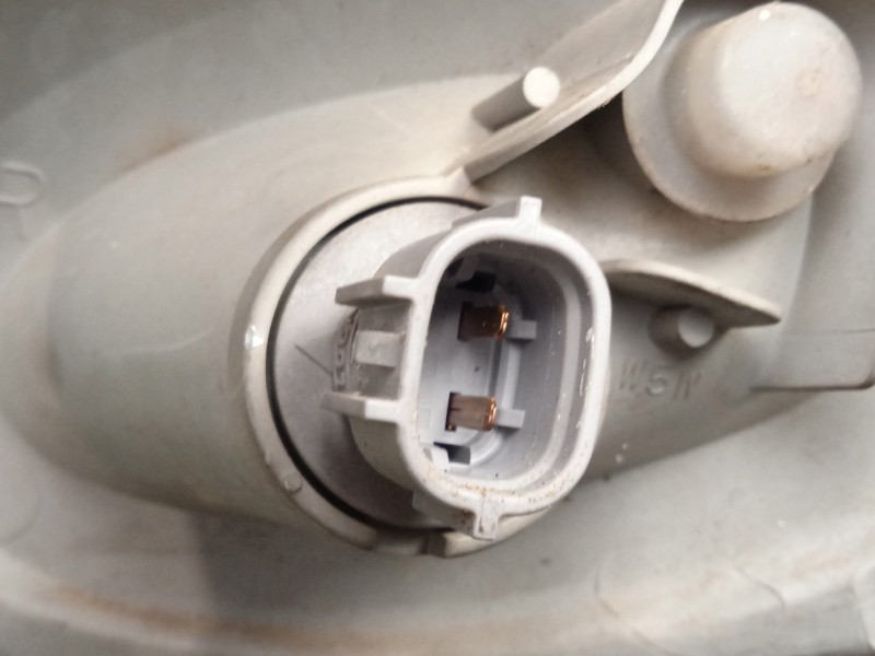 Recambio de piloto delantero derecho para mazda premacy (cp) 2.0 td referencia OEM IAM SINREFERENCIA BLANCO 01-04
