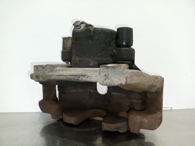 Recambio de pinza freno delantera derecha para audi a6 berlina (4b2) 2.5 v6 24v tdi referencia OEM IAM 885-062-57 ATE 885 - 062 