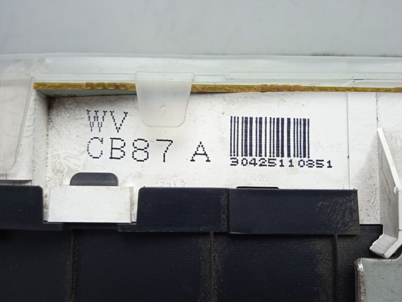 Recambio de cuadro instrumentos para mazda premacy (cp) 2.0 td referencia OEM IAM WVCB87A-30425110851  