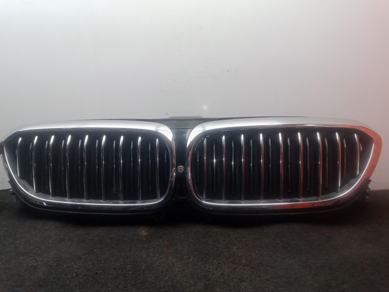 Recambio de rejilla paragolpes delantero para bmw 5 (g30, f90) 520 d referencia OEM IAM 18715610  