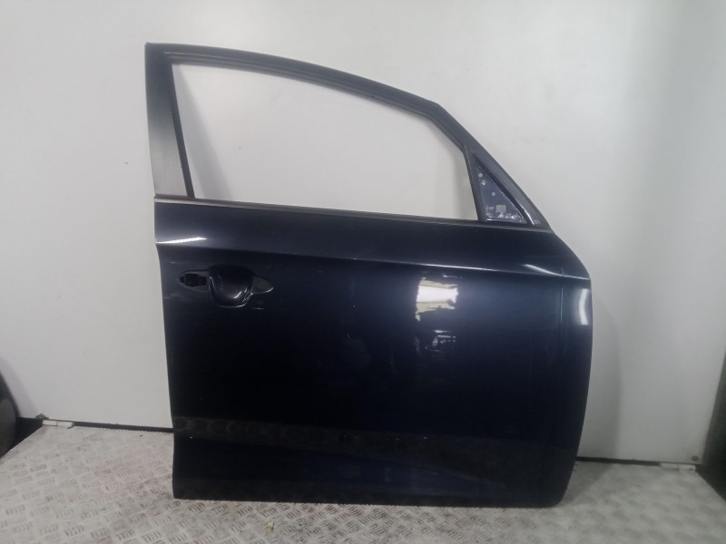 Recambio de puerta delantera derecha para kia carens iv 1.7 crdi referencia OEM IAM NOTIENE  