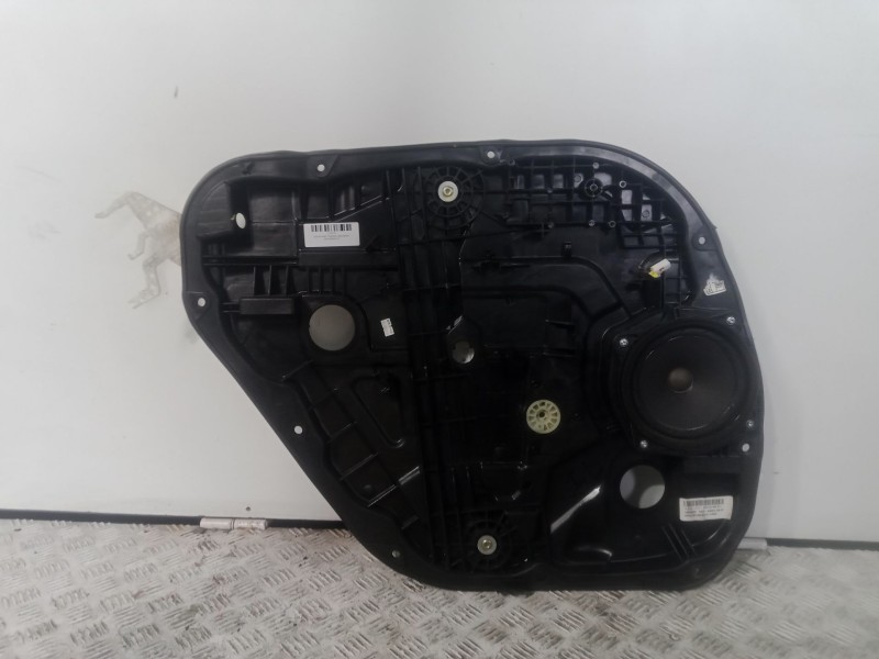 Recambio de elevalunas trasero izquierdo para kia carens iv 1.7 crdi referencia OEM IAM 83470A4020C  SIN MOTOR