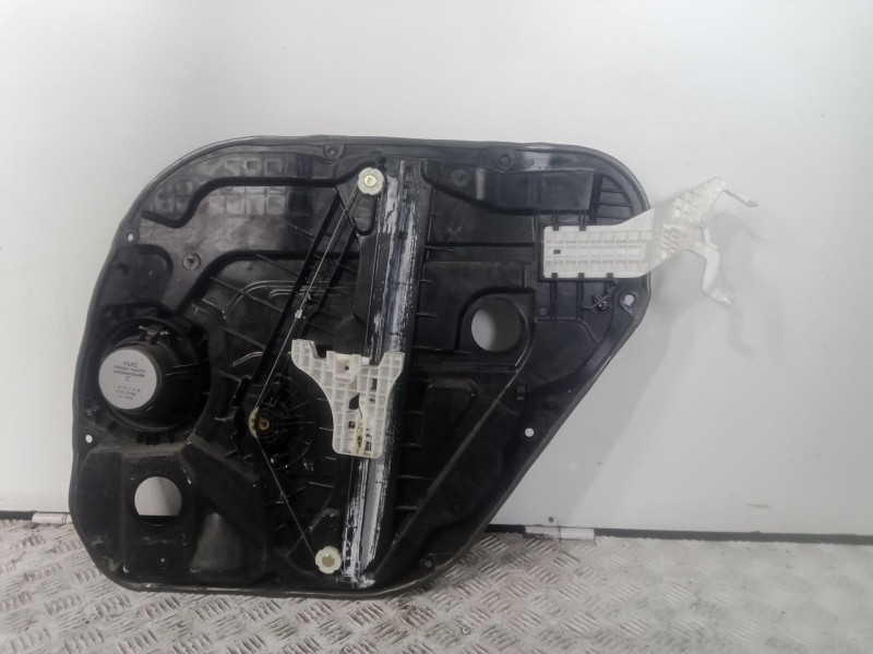 Recambio de elevalunas trasero izquierdo para kia carens iv 1.7 crdi referencia OEM IAM 83470A4020C  SIN MOTOR