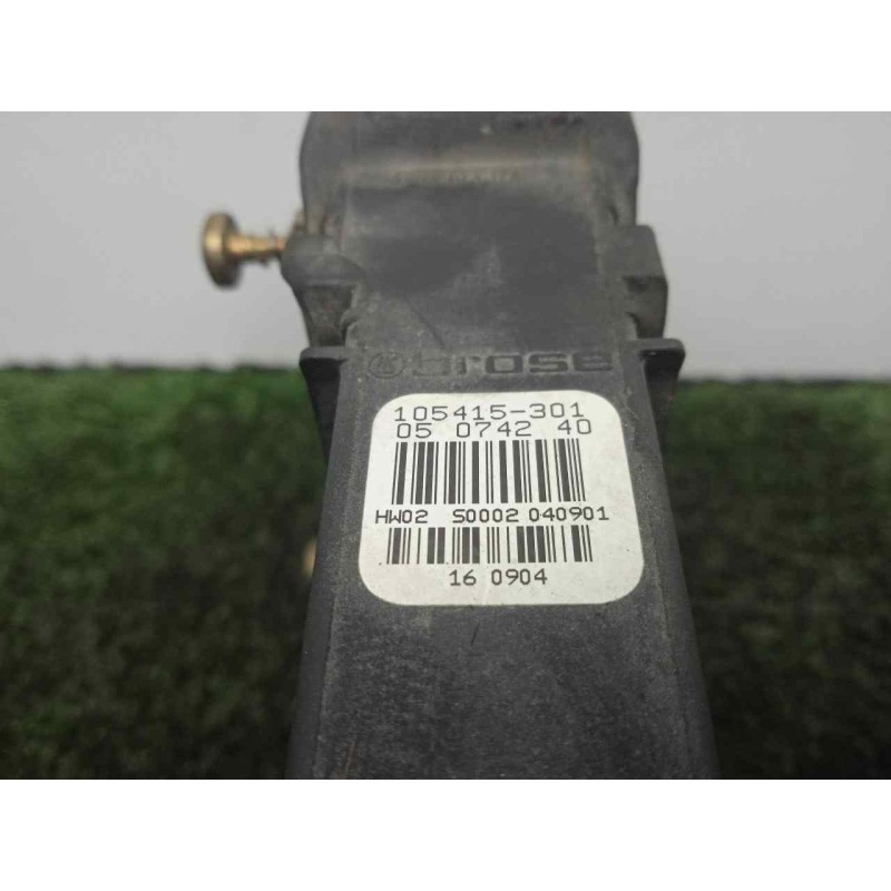 Recambio de motor elevalunas delantero derecho para volkswagen passat berlina (3b3) 1.9 tdi referencia OEM IAM 105415301-0130821