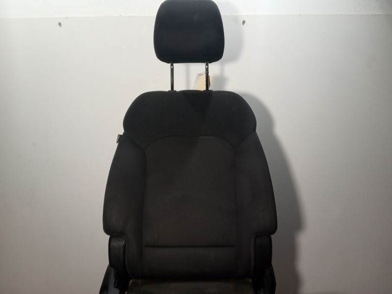 Recambio de asiento delantero derecho para kia carens iv 1.7 crdi referencia OEM IAM NOTIENE  