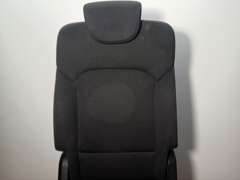 Recambio de asientos trasero derecho para kia carens iv 1.7 crdi referencia OEM IAM NOTIENE  