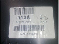 Recambio de guarnecido puerta delantera izquierda para kia carens iv 1.7 crdi referencia OEM IAM 82315A4001WK NEGRO  2
