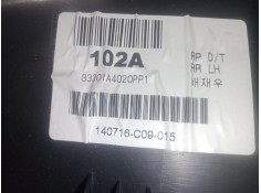 Recambio de guarnecido puerta trasera izquierda para kia carens iv 1.7 crdi referencia OEM IAM 83301A4020PP1 NEGRO  2