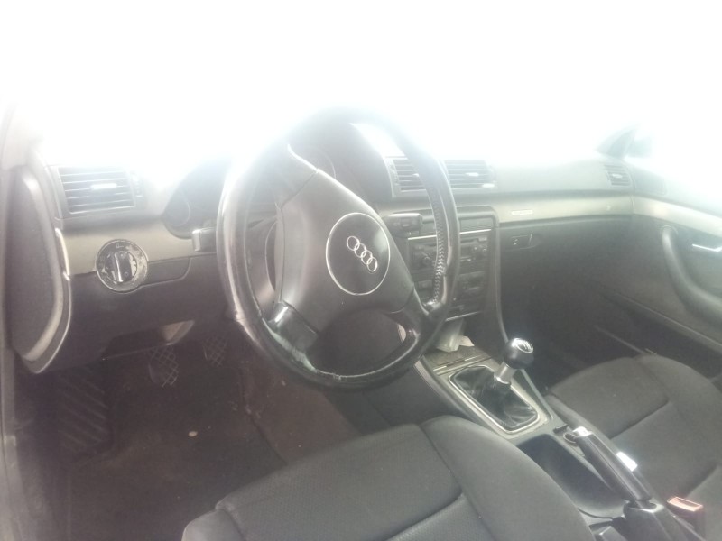 audi a4 b6 (8e2) del año 2001